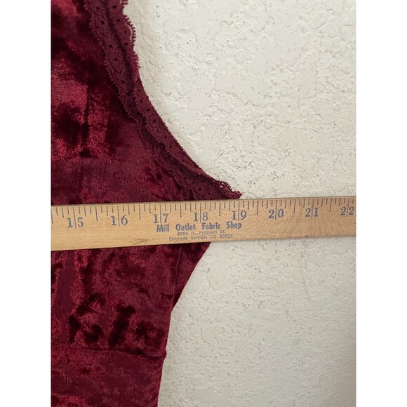Carolyn Taylor Velvet Lace Trim Tank Top Size Large Burgundy Dark Romantic Y2k - Picture 8 of 8